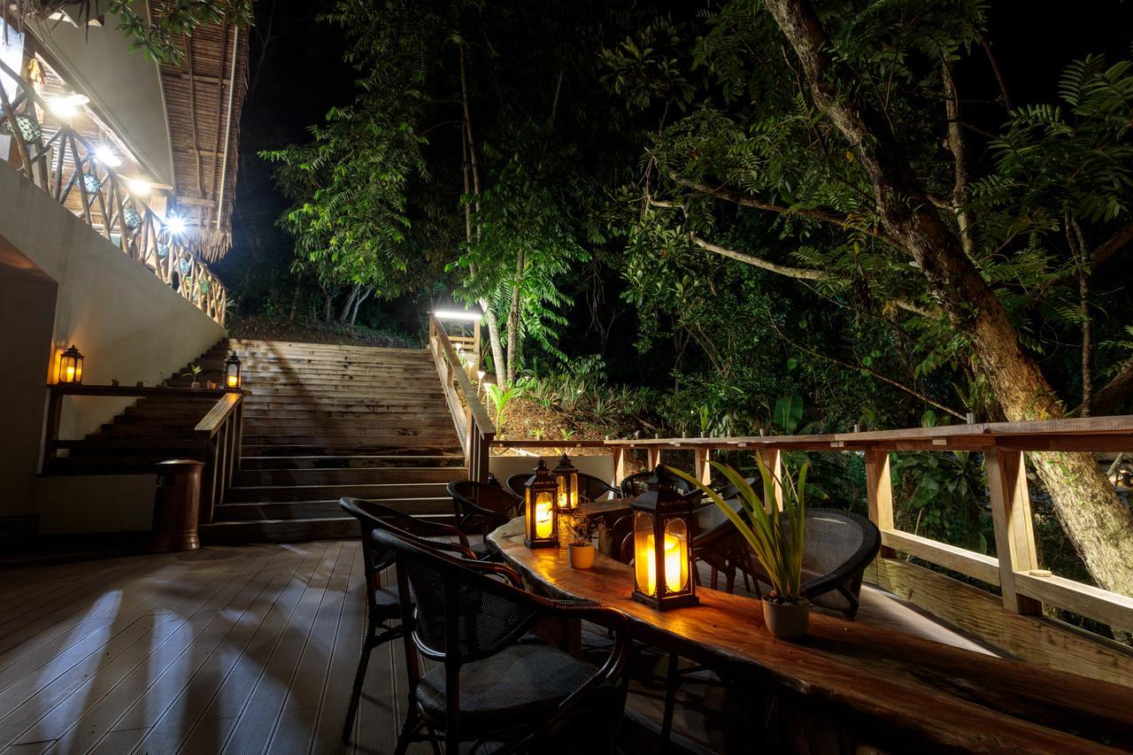 Beluu Sea View Resort Корор Екстер'єр фото